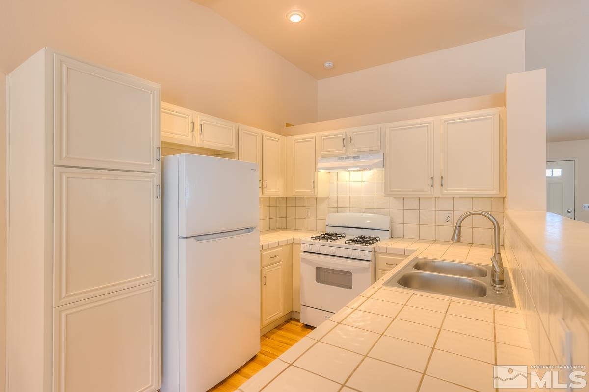 8070 Sand Pebble Drive Reno, NV 89506 - Photo 7 of 28 Photo 7