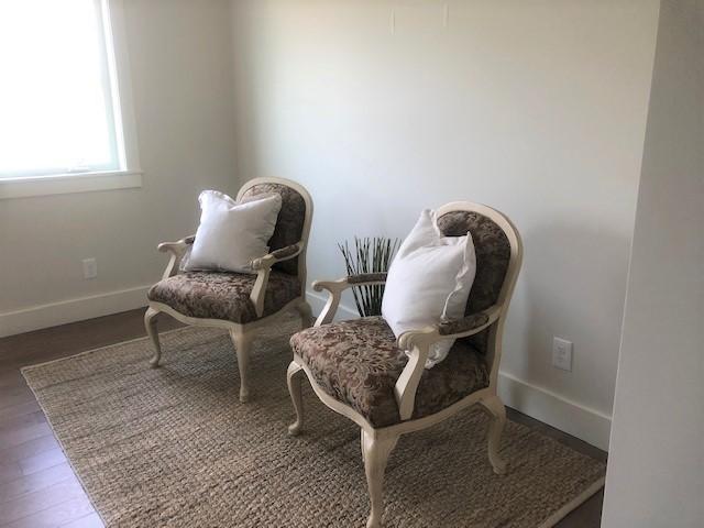 21 Hiltons Run, Unit 21 Kittery Point, ME 03905 - Photo 25 of 34 Bedroom 2 - sitting area