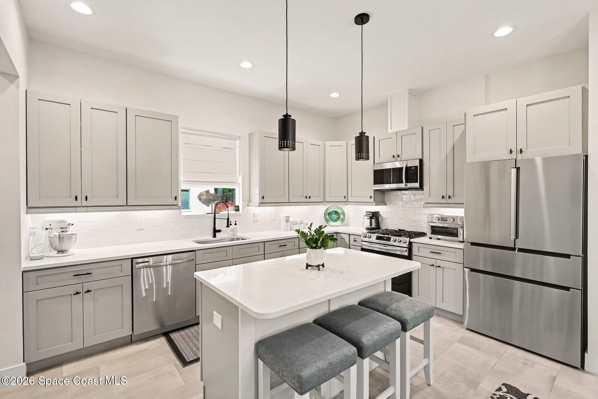 2188 Country Club Road Melbourne, FL 32901 - Photo 16 of 39 015_file_2712