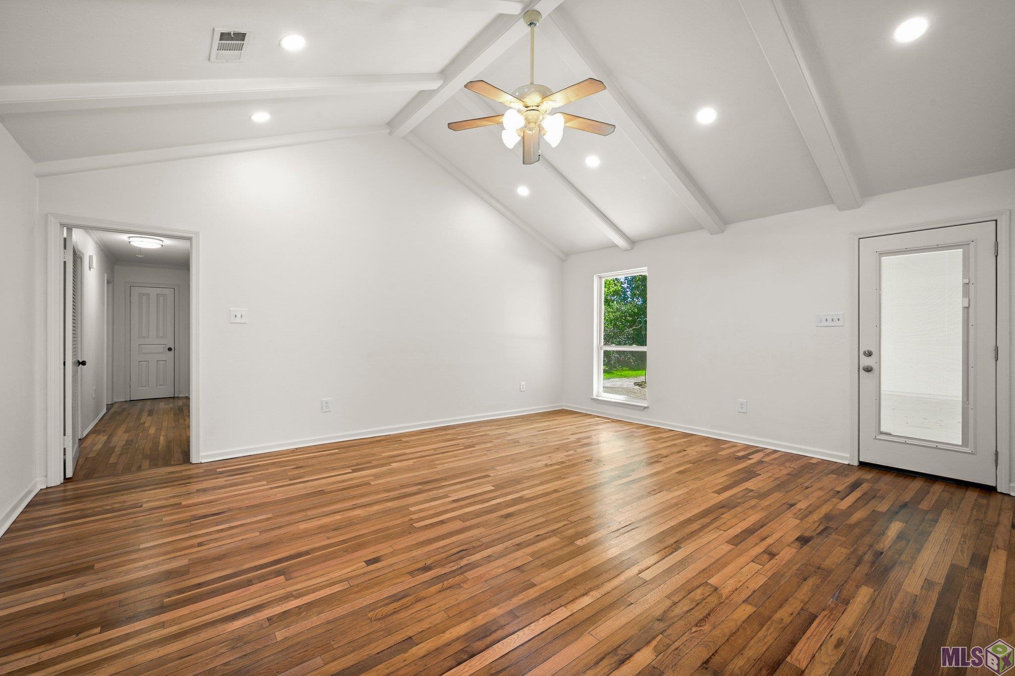 10312 Azrok Avenue Baton Rouge, LA 70809 - Photo 4 of 23