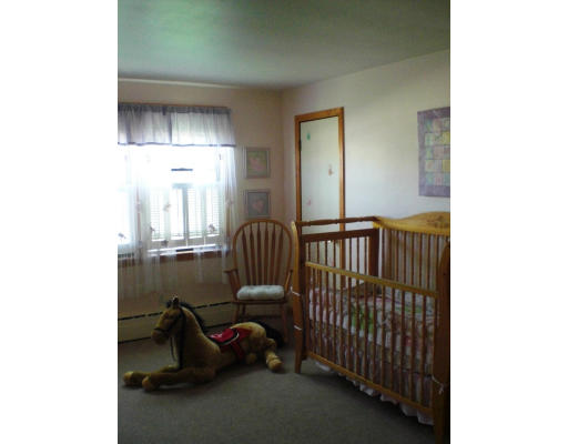 376 Massasoit Road Worcester, MA 01604 - Photo 9 of 12 Gallery Image 9