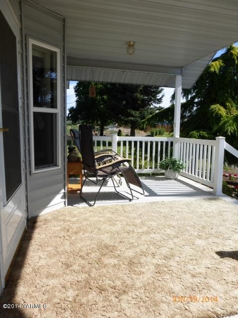 1640 Division Road Zillah, WA 98953 - Photo 39 of 49 a view of outdoor space with seating