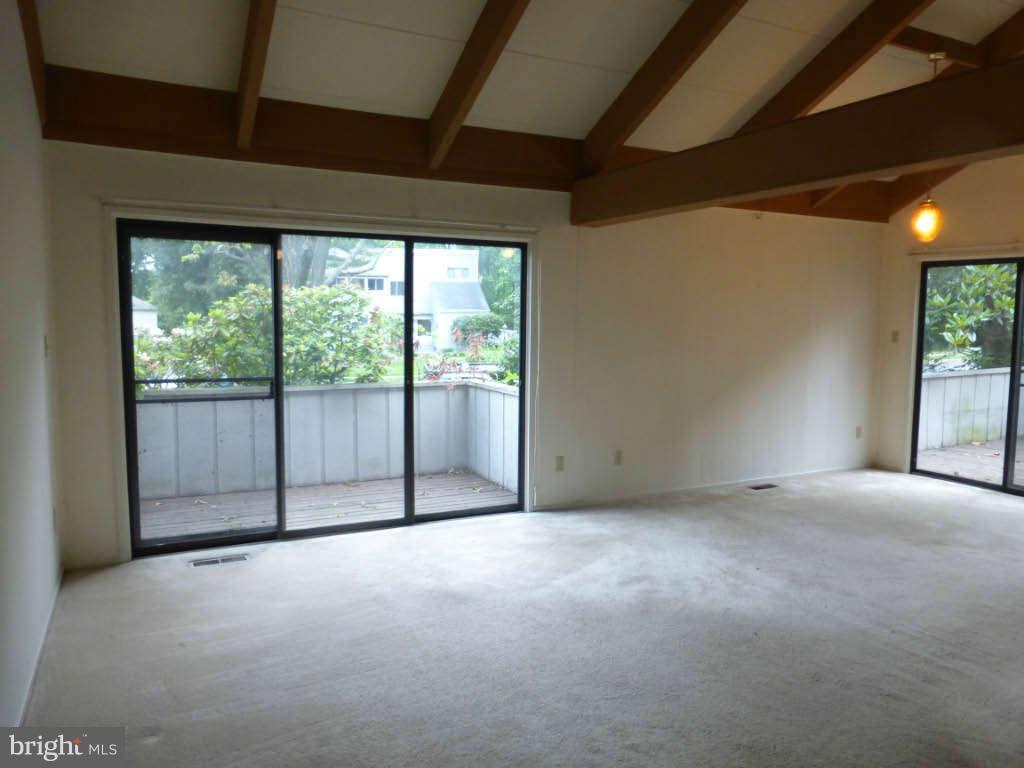 9323 Raintree Road Burke, VA 22015 - Photo 10 of 18 Interior General