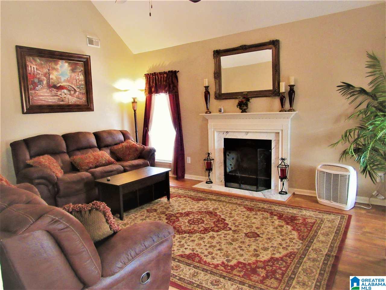 4404 Ridgeland Drive Gardendale, AL 35071 - Photo 4 of 30