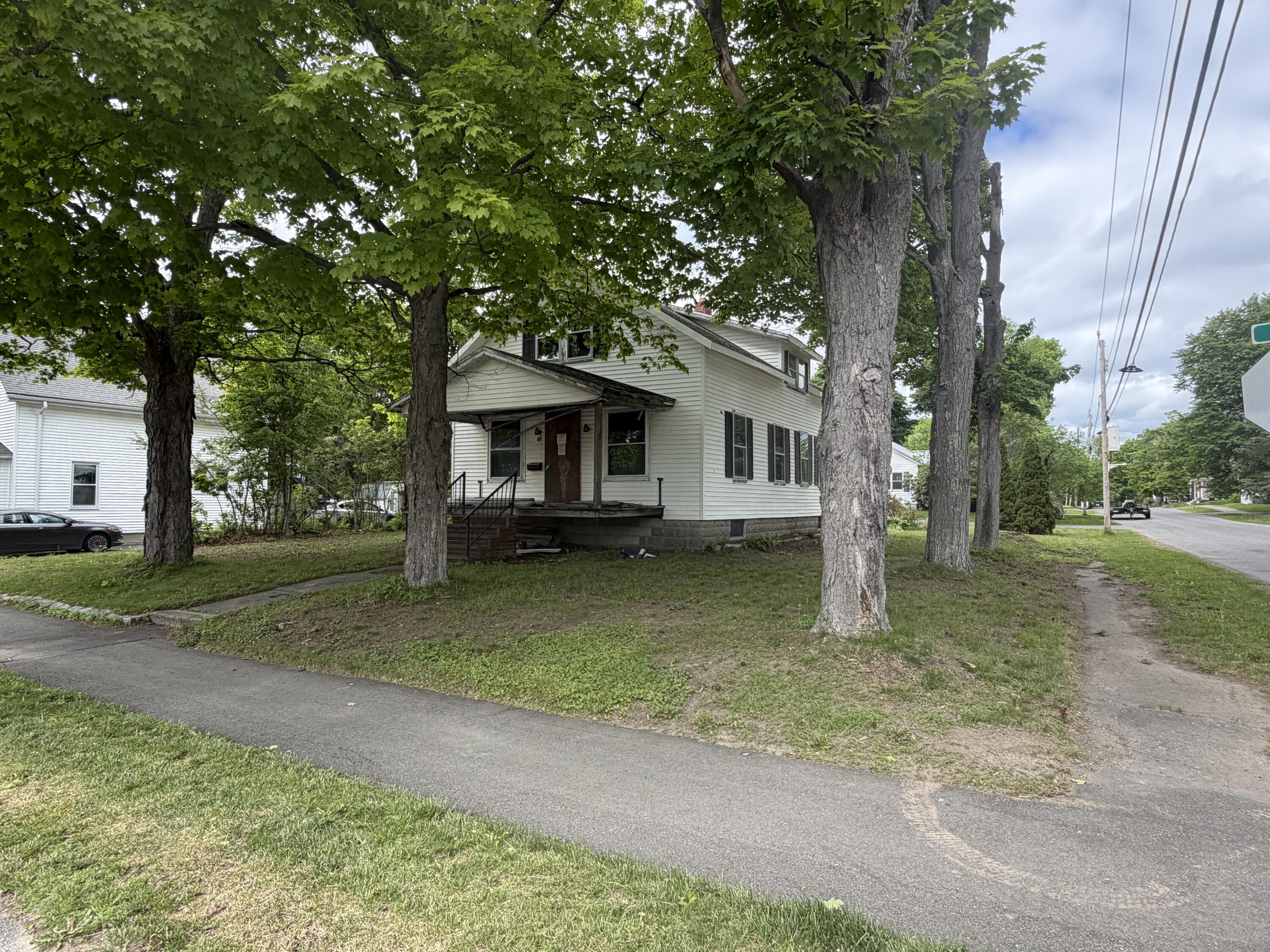 45 Allen Street Bangor, ME 04401 - Photo 4 of 8 IMG_8665