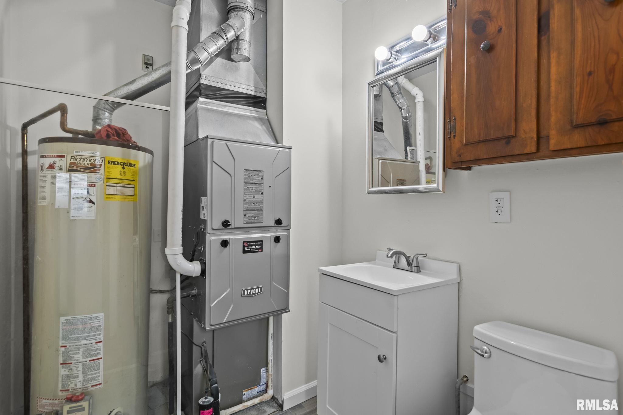 300 Parkview Drive Rochester, IL 62563 - Photo 21 of 24 Gallery Image 21