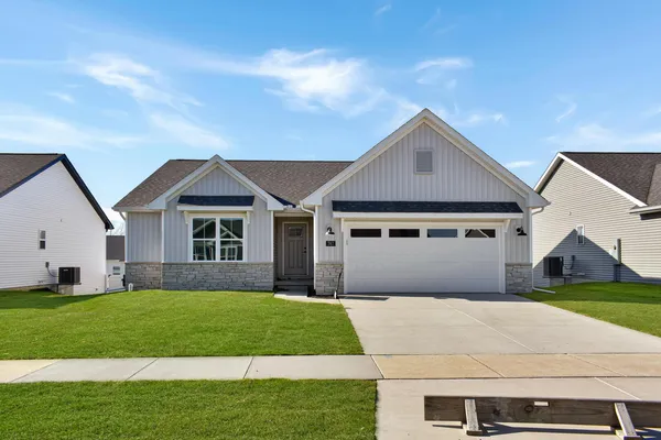$416,525 | 707 Cates Drive, Mahomet, IL 61853