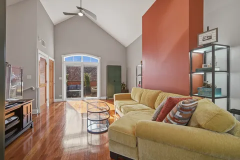 $510,000 | 4323 West Peterson Avenue, Chicago, IL 60646