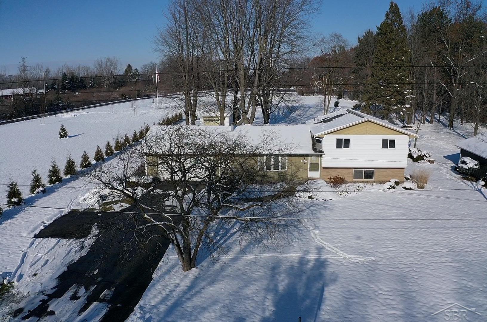 2347 Amelith Road Bay City, MI 48706 - Photo 32 of 37 50195551-4d925198-91b1-42be-9705-2f32b0b626a8.JPG