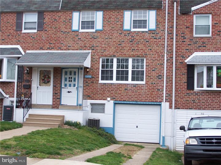 12848 Medford Road Philadelphia, PA 19154 - Photo 2 of 14 Exterior