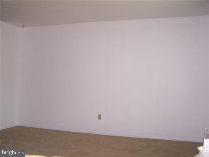 12848 Medford Road Philadelphia, PA 19154 - Photo 7 of 14