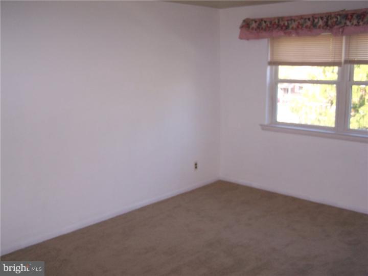 12848 Medford Road Philadelphia, PA 19154 - Photo 8 of 14