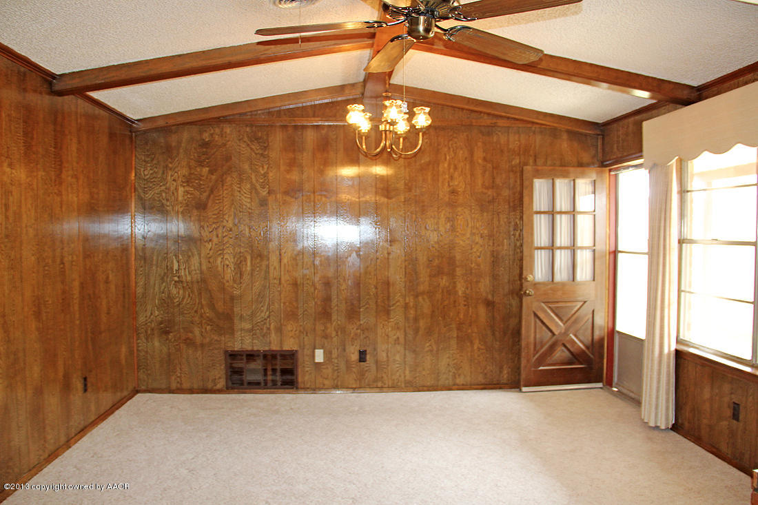 7103 Hatton Road Amarillo, TX 79110 - Photo 22 of 28 a view of an empty room