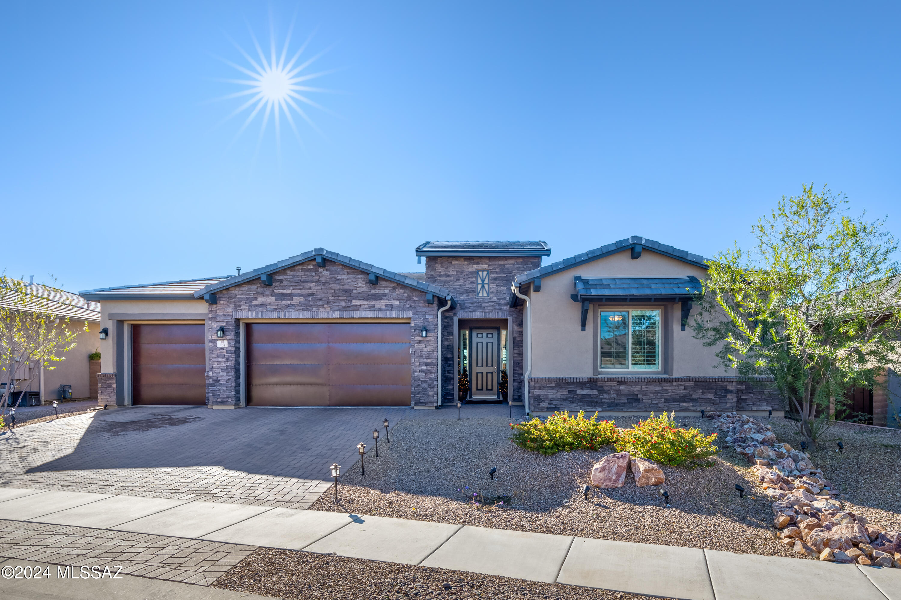 465 West Red Ribbon Lane Oro Valley, AZ 85755 - Photo 2 of 40