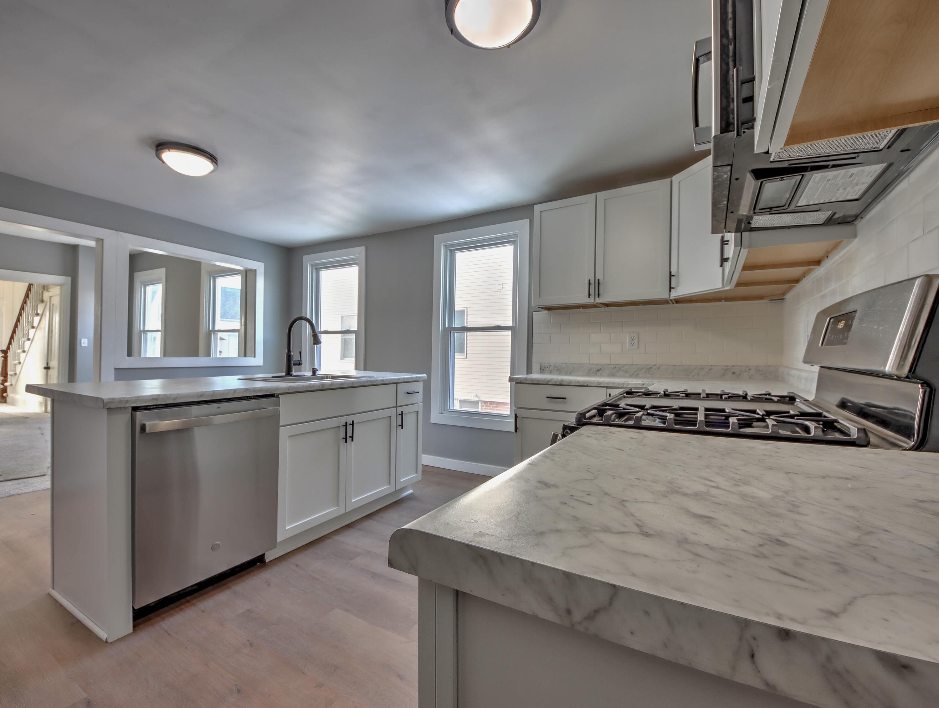 117 Patton Street La Porte, IN 46350 - Photo 7 of 34 3000x2260