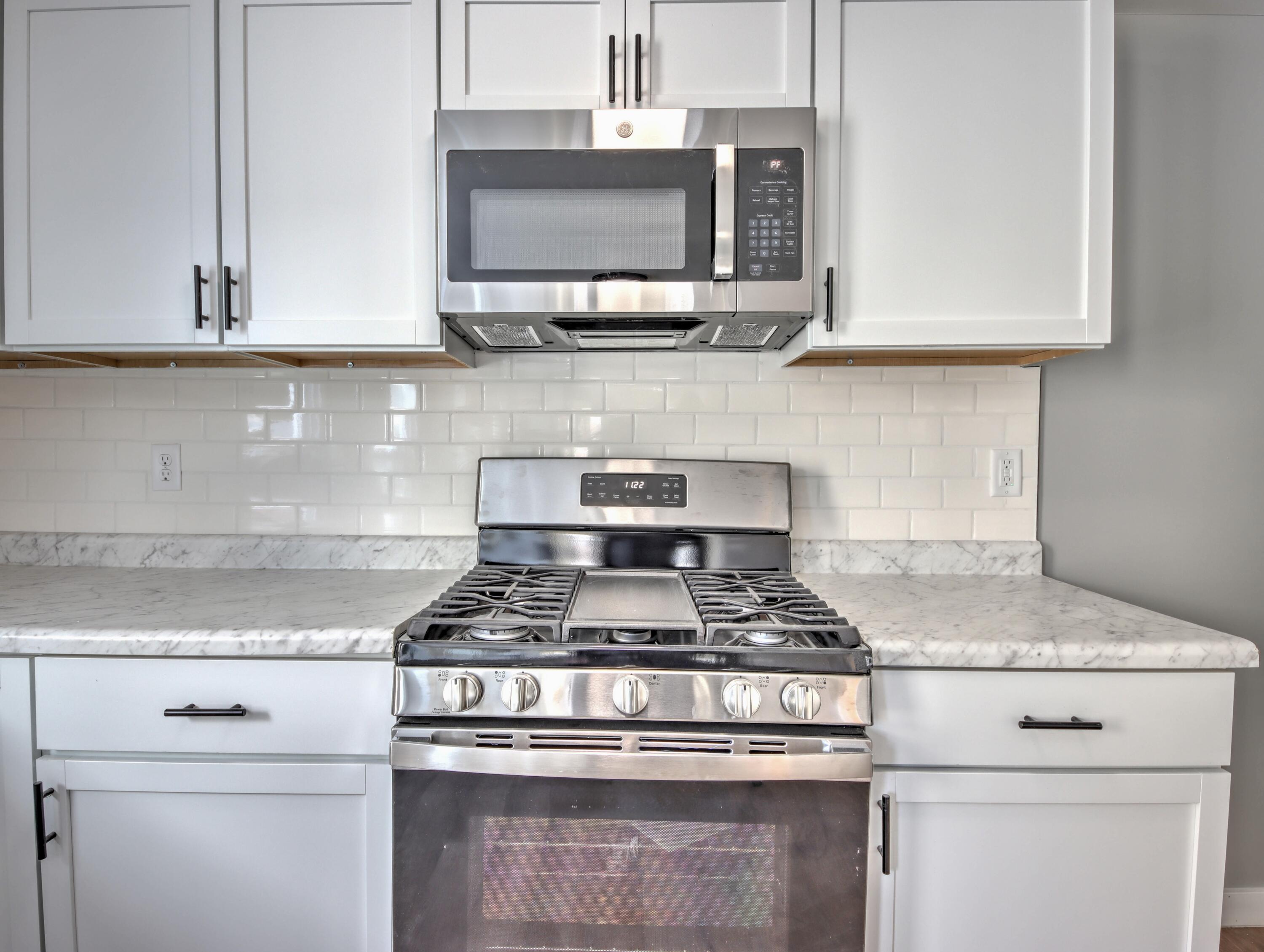 117 Patton Street La Porte, IN 46350 - Photo 10 of 34 3000x2259