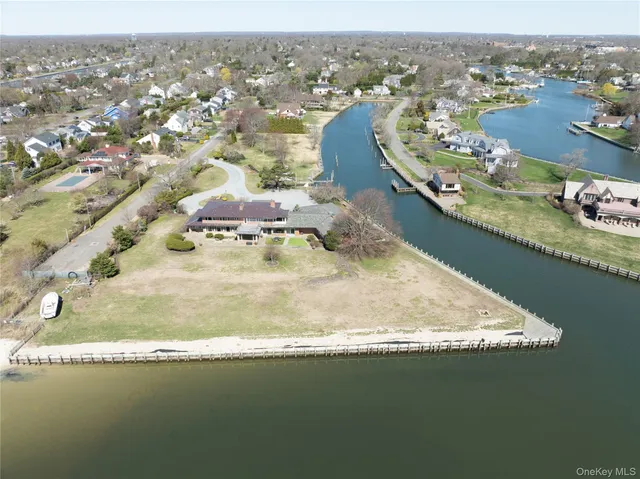 $5,000,000 | 101 West Lane, Bay Shore, NY 11706