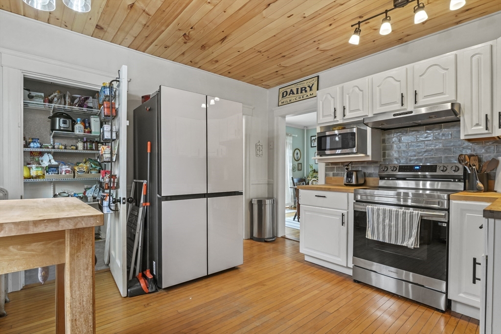 100 King Philip Road Worcester, MA 01606 - Photo 16 of 34