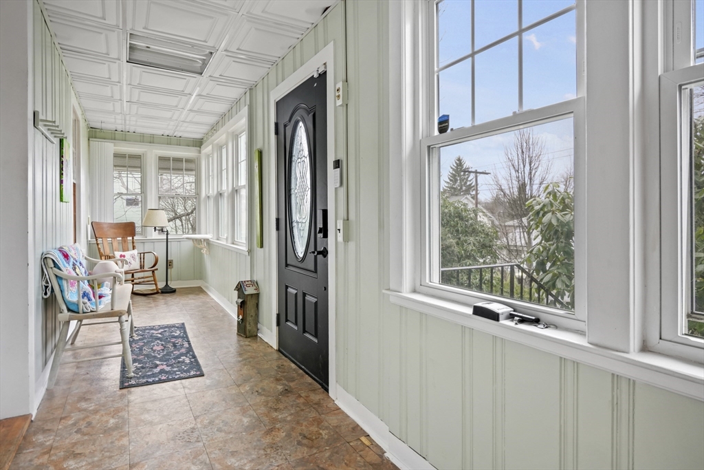 100 King Philip Road Worcester, MA 01606 - Photo 5 of 34