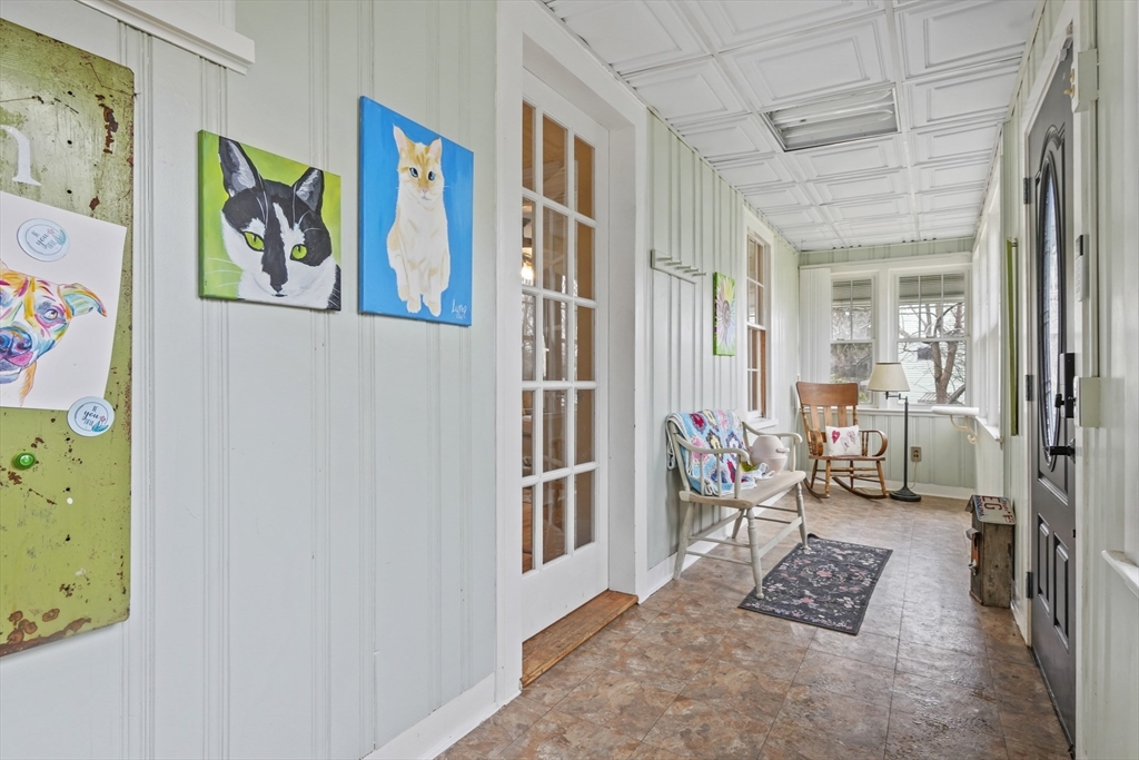 100 King Philip Road Worcester, MA 01606 - Photo 6 of 34