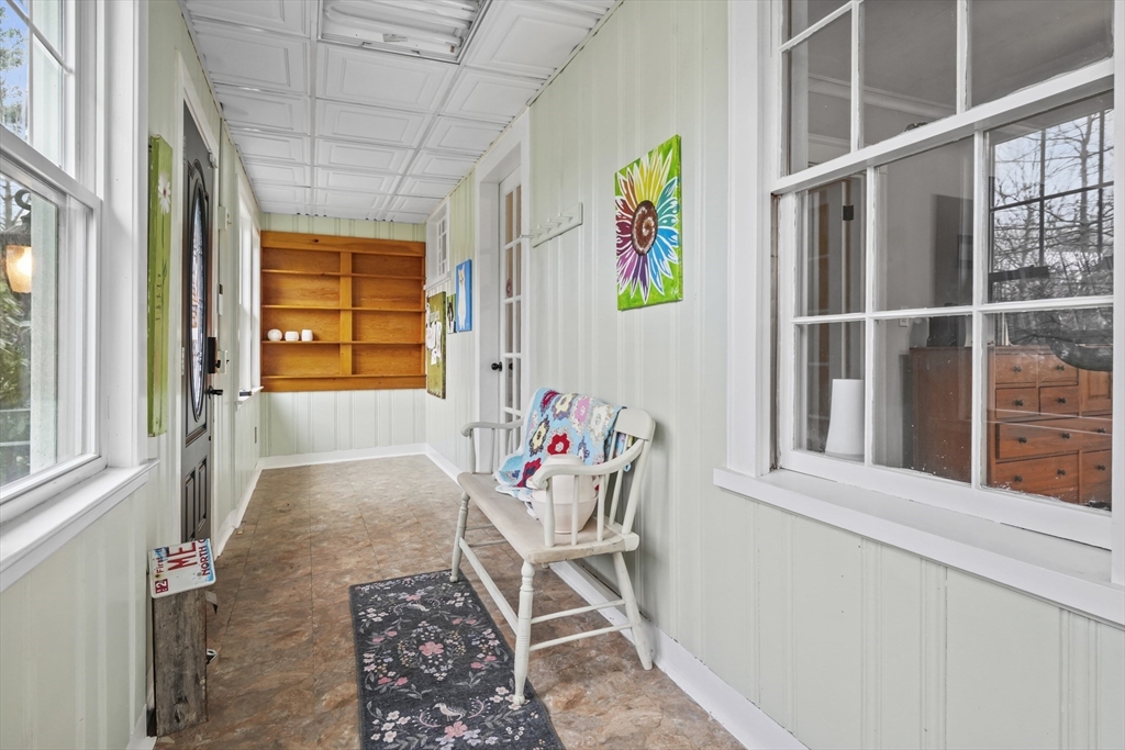 100 King Philip Road Worcester, MA 01606 - Photo 7 of 34