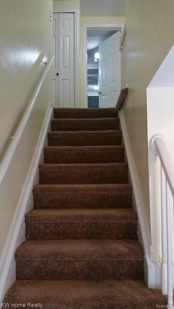 23530 Rockingham Street Southfield, MI 48033 - Photo 48 of 67 20150520_114204.jpg