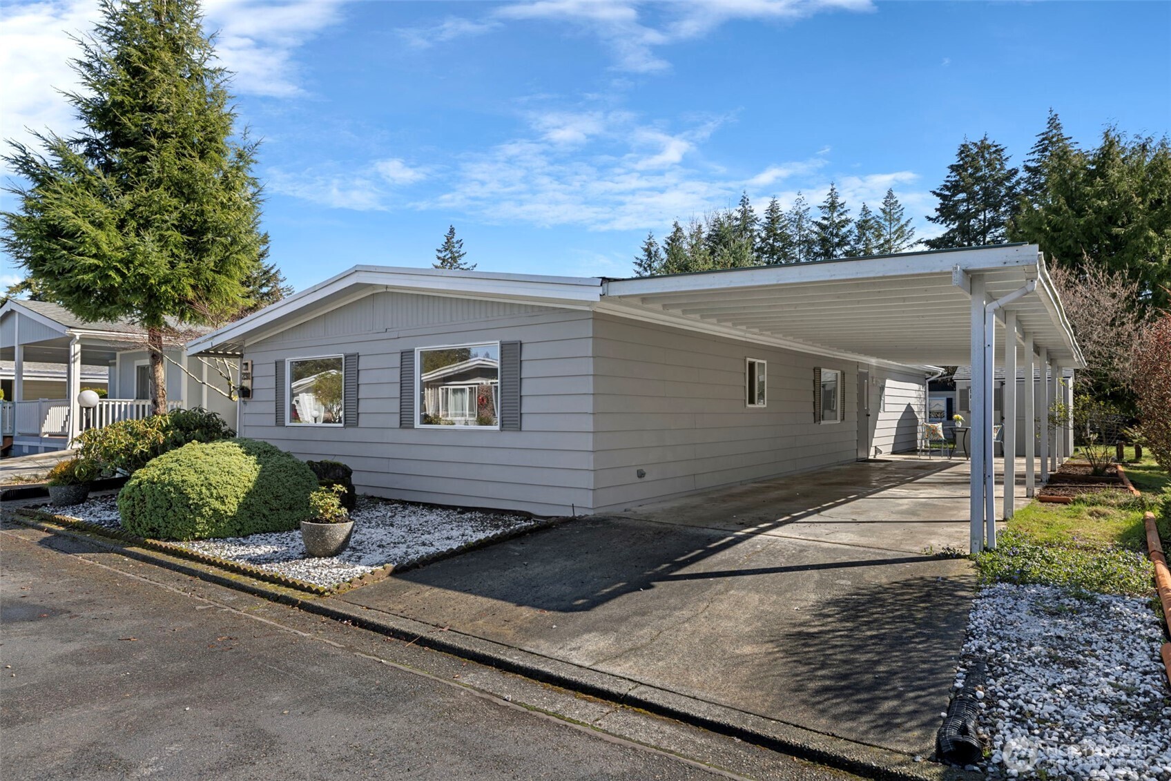 201 Union Avenue Southeast, Unit 231 Renton, WA 98059 - Photo 2 of 36 Gallery Image 2