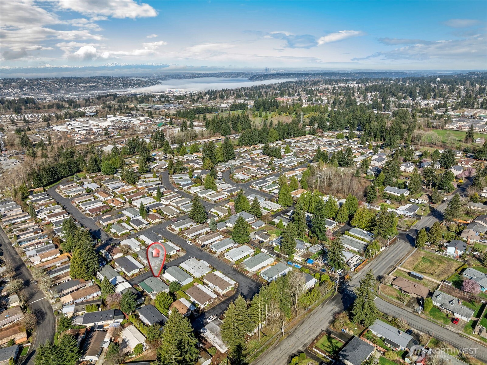 201 Union Avenue Southeast, Unit 231 Renton, WA 98059 - Photo 35 of 36 Gallery Image 35