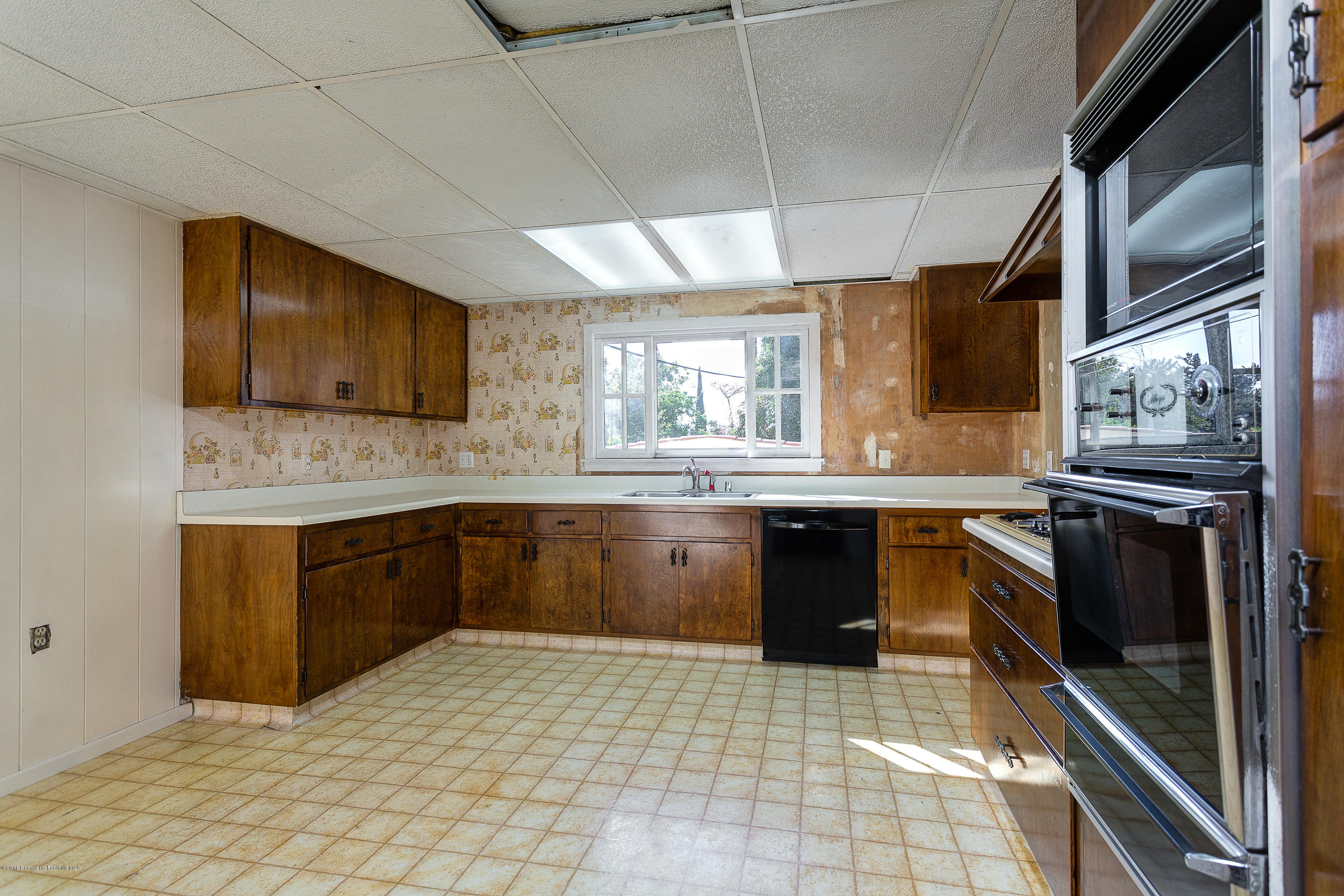 1854 La Paz Road Altadena, CA 91001 - Photo 12 of 25 egpimaging_1854LaPazFINAL_013_MLS