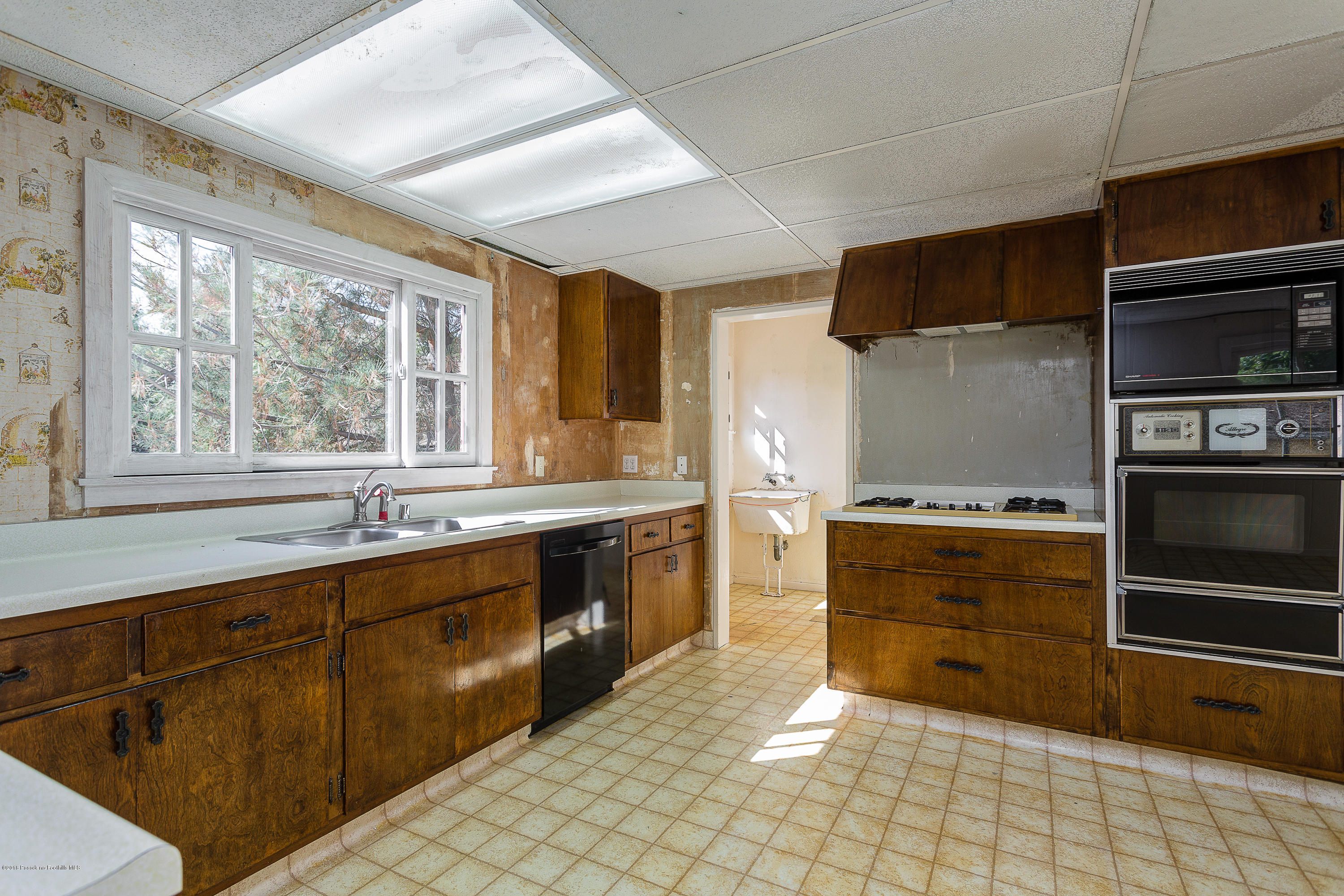 1854 La Paz Road Altadena, CA 91001 - Photo 14 of 25 egpimaging_1854LaPazFINAL_015_MLS
