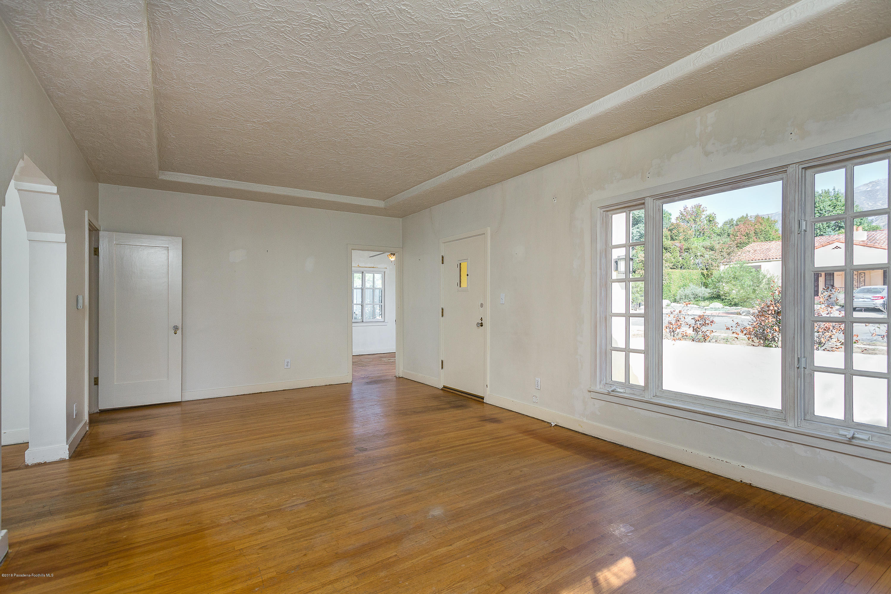1854 La Paz Road Altadena, CA 91001 - Photo 8 of 25 egpimaging_1854LaPazFINAL_009_MLS