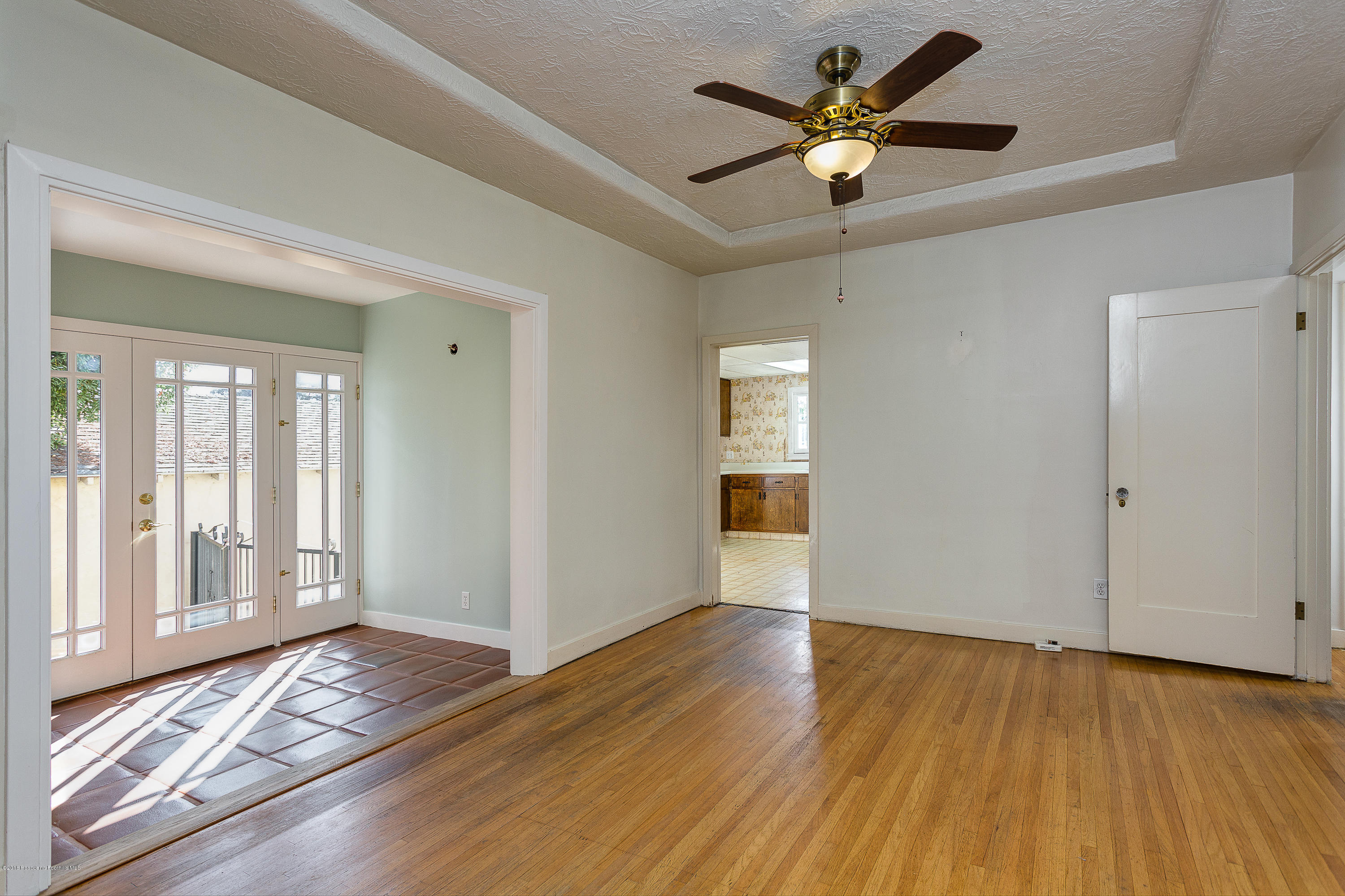 1854 La Paz Road Altadena, CA 91001 - Photo 9 of 25 egpimaging_1854LaPazFINAL_010_MLS