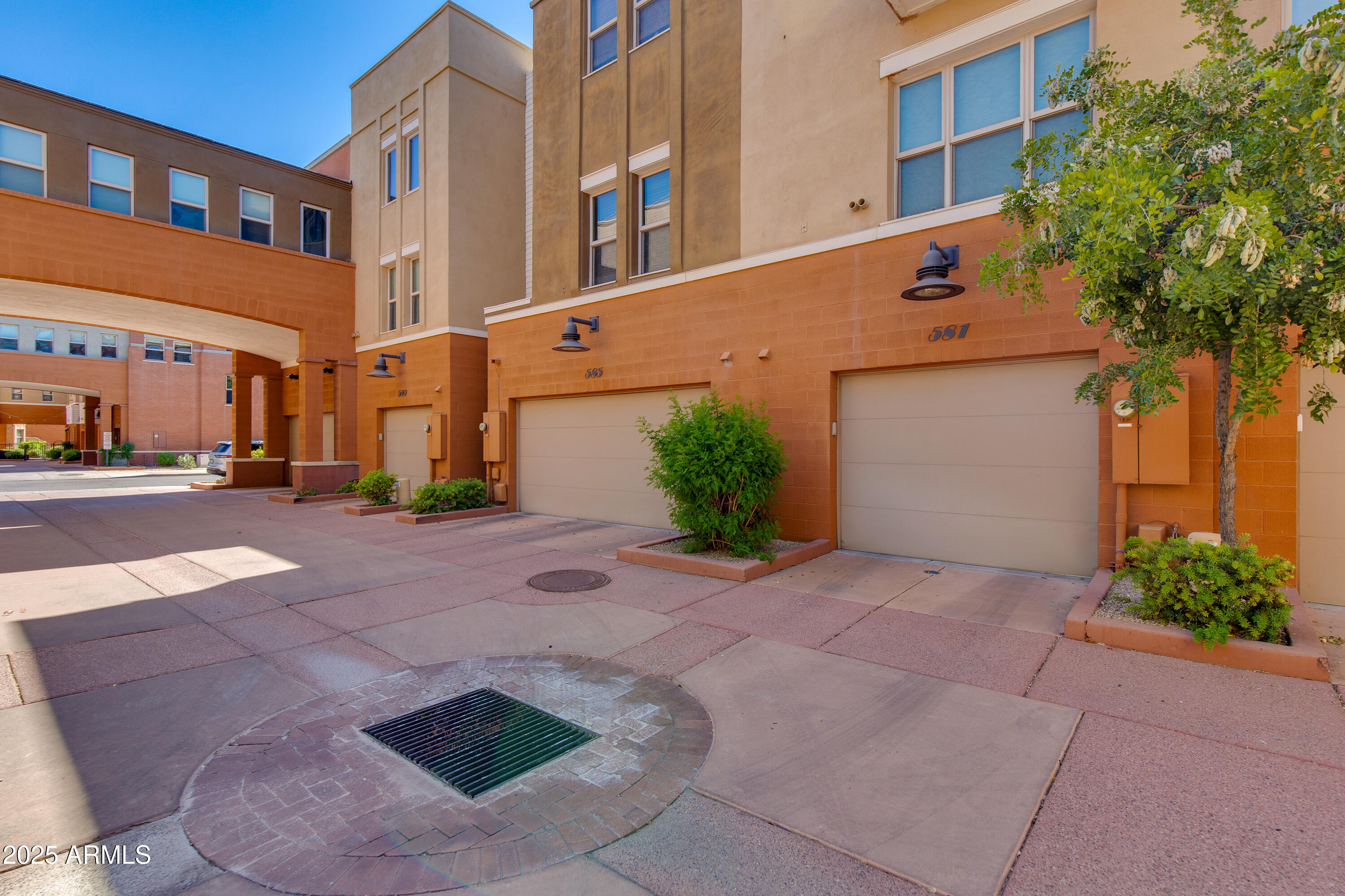 581 South Roosevelt Street Tempe, AZ 85281 - Photo 12 of 14 a view of a building along with street