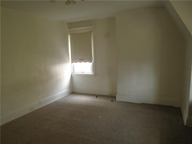 122 Ruth Street Pittsburgh, PA 15211 - Photo 18 of 23 3rd floor bedroom
