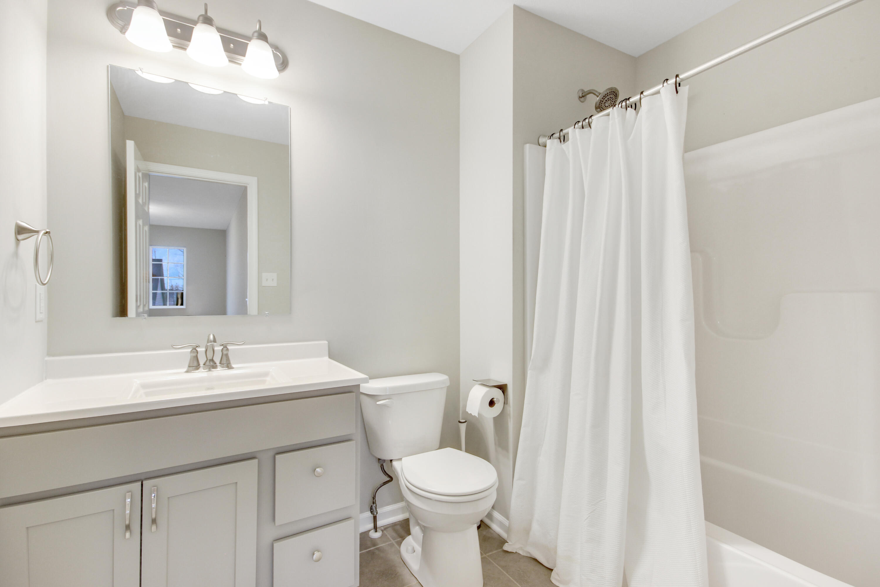 2901 Hillard Street Valparaiso, IN 46383 - Photo 5 of 34 3000x2000