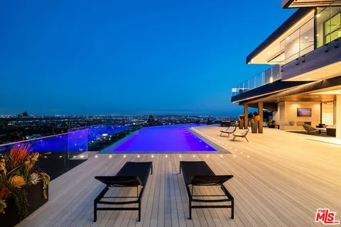 $23,500,000 | 8116 Laurel View Drive, Los Angeles, CA 90069