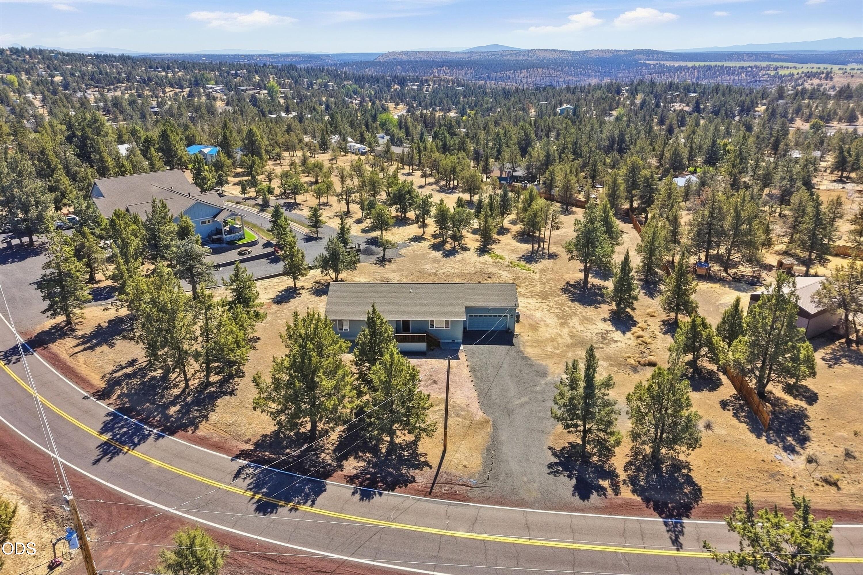 9550 Southwest Shad Road Terrebonne, OR 97760 - Photo 3 of 34 Gallery Image 3