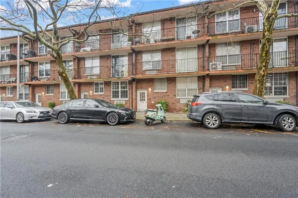 $659,000 | 310 101st Street, Unit 43E | Bay Ridge