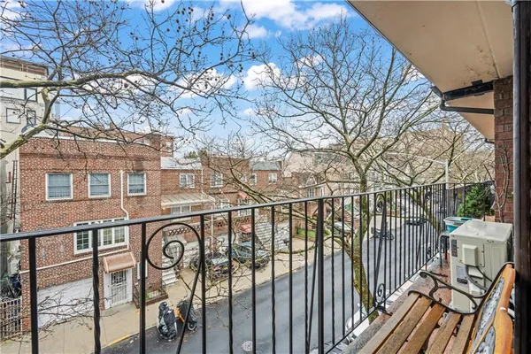 $659,000 | 310 101st Street, Unit 43E | Bay Ridge