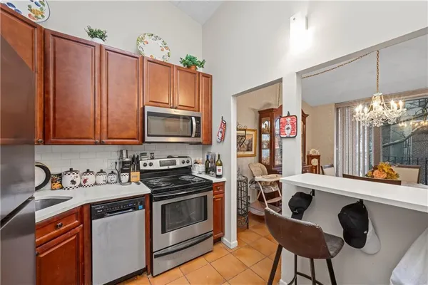 $659,000 | 310 101st Street, Unit 43E | Bay Ridge