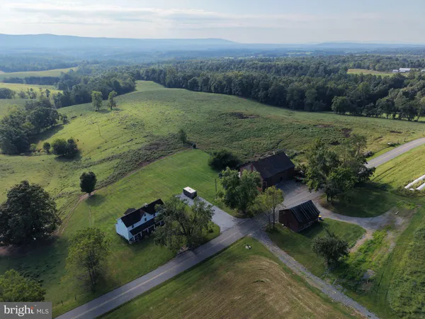 $399,000 | 10.04 Mountain Road, Warfordsburg, PA 17267