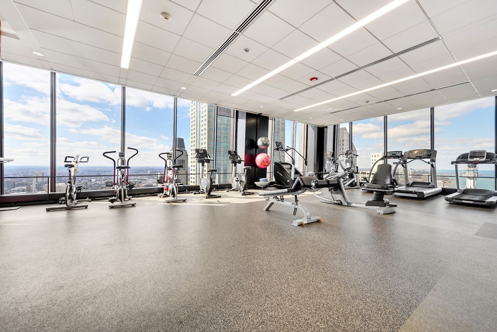 175 East Delaware Place, Unit 46254601 Chicago, IL 60611 - Photo 33 of 33 a view of a room with gym equipment