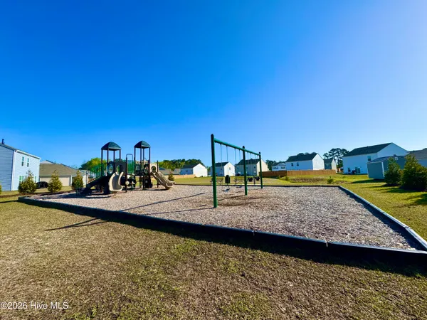 $2,250 | 4017 Calabash Court, New Bern, NC 28560