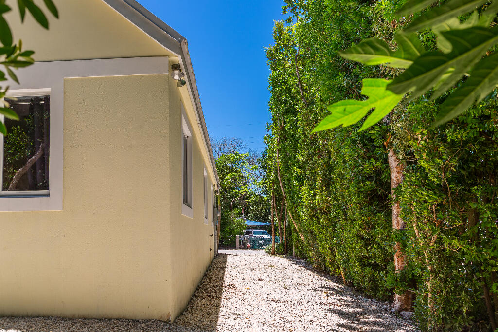 143 North Hammock Road Islamorada, FL 33036 - Photo 8 of 33 42147_6a2a01666f7d9_06.11.2026_image-8