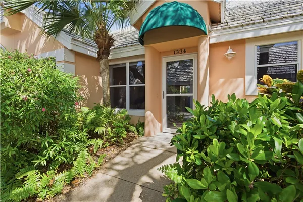 $445,000 | 1334 Coral Park Lane, Unit 403, Vero Beach, FL 32963