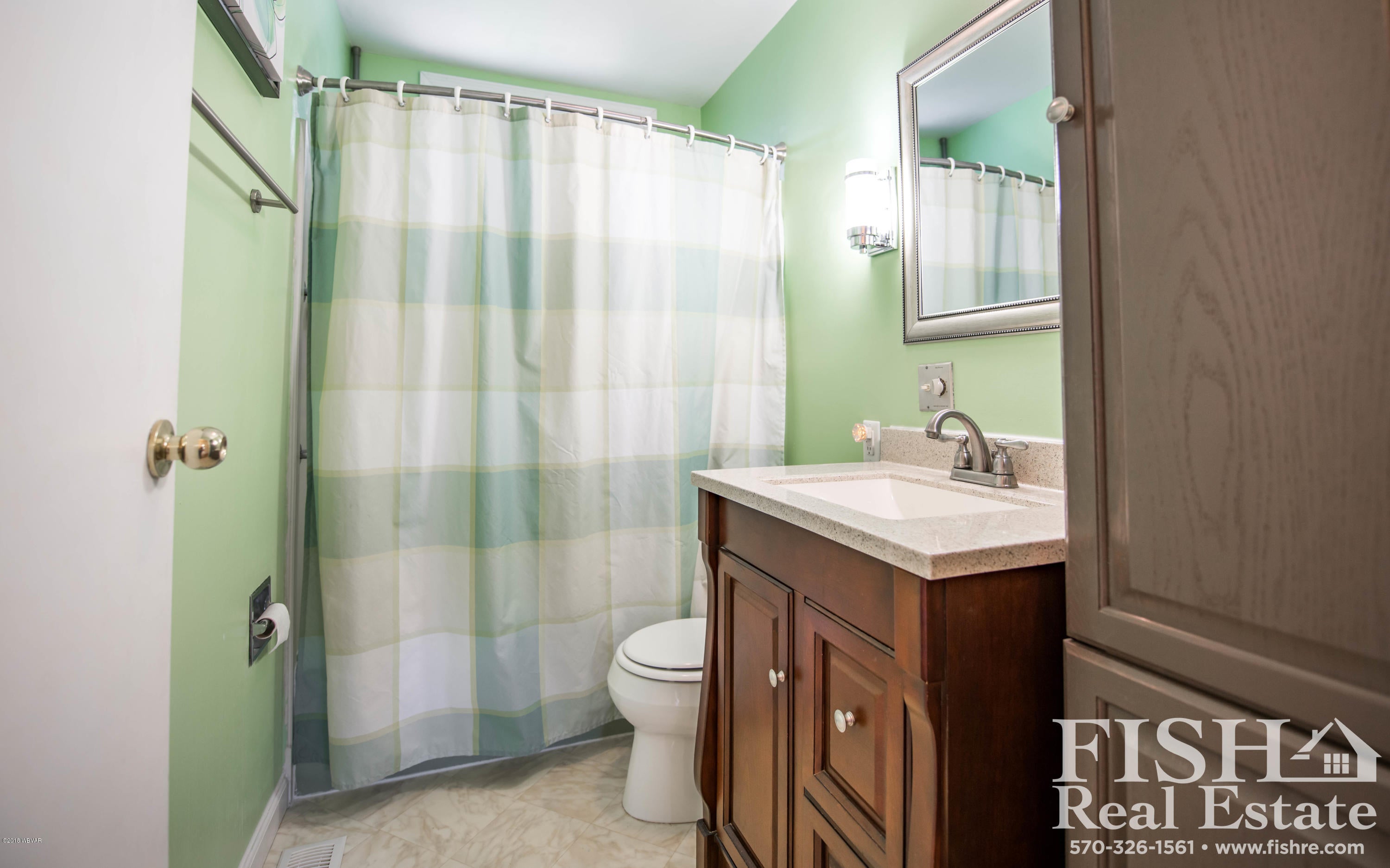 2410 Ritchey Street Williamsport, PA 17701 - Photo 16 of 18 Bathroom