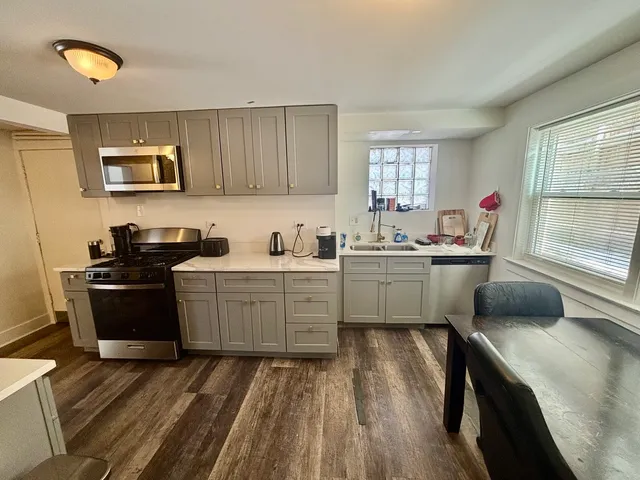 $1,950 | 6157 West Montrose Avenue, Unit GS, Chicago, IL 60634