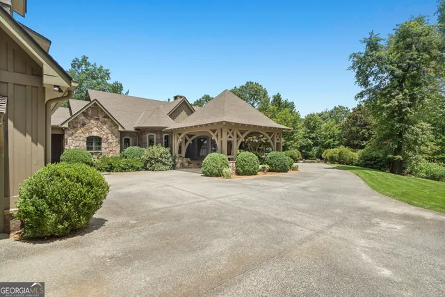$2,400,000 | 518 Grizzly Ridge Road, Lakemont, GA 30552