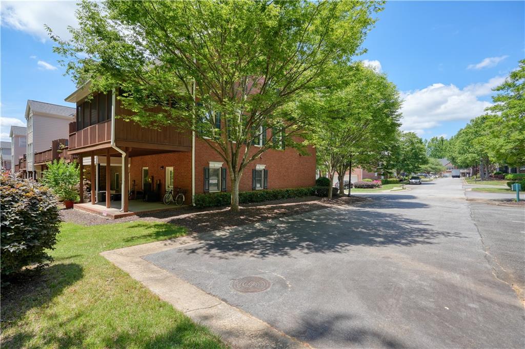 4201 Village Green Drive Roswell, GA 30075 - Photo 47 of 56