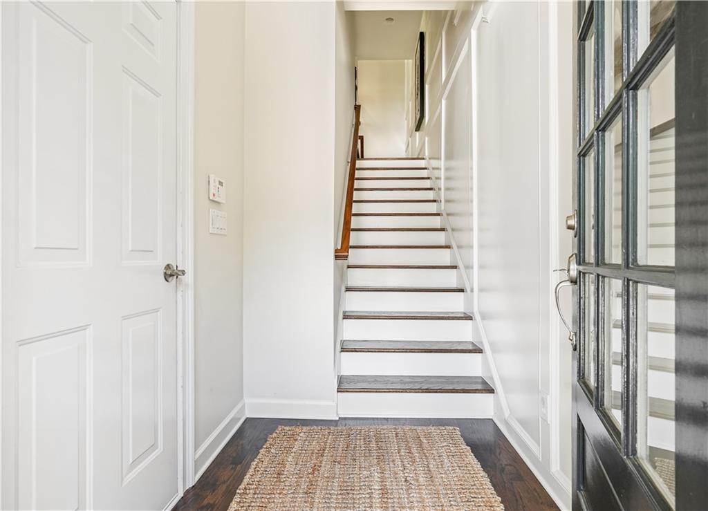 4201 Village Green Drive Roswell, GA 30075 - Photo 5 of 56